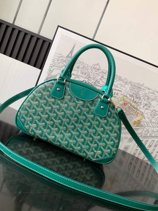 Goyard Medium Ball Bag BG02630