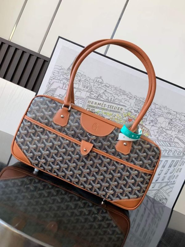 Goyard Medium Bread Bag BG02637