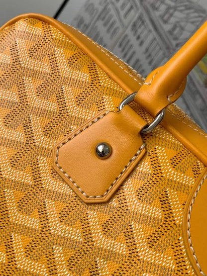 Goyard Medium Bread Bag BG02640