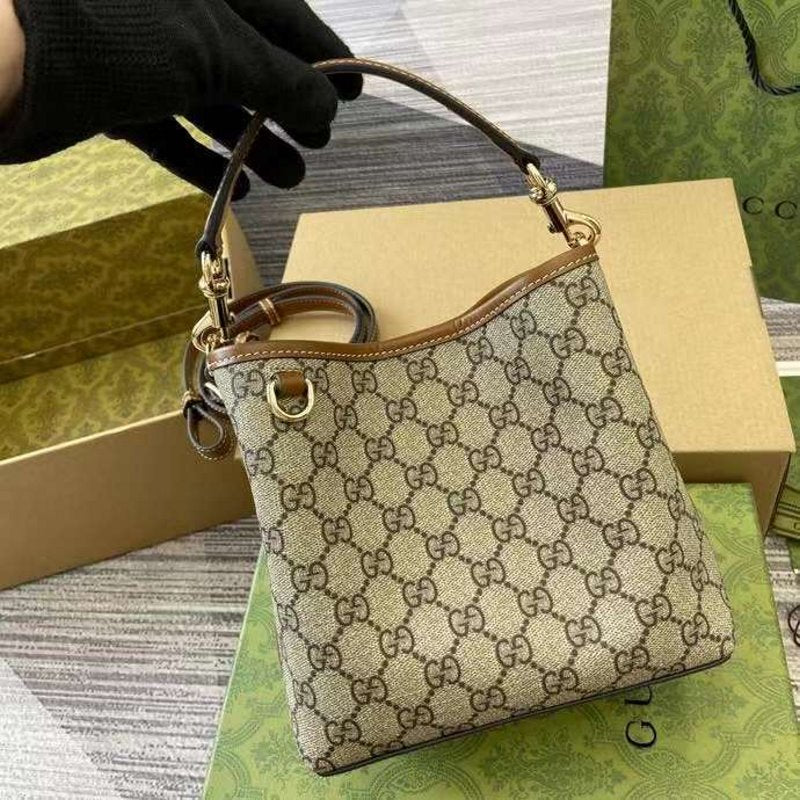 Gucci GG Shoulder Bag BG030595