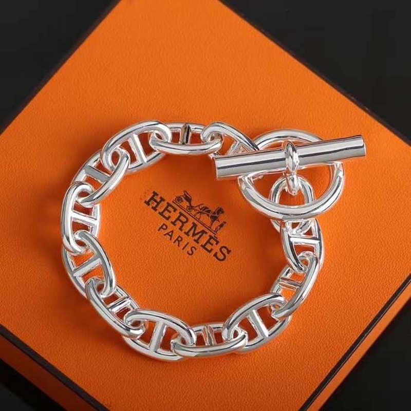 Hermes  Farandole Pig Nose Bracelet JWLH0032