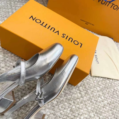 Louis Viutton Thick Heeled Sandals SH011009