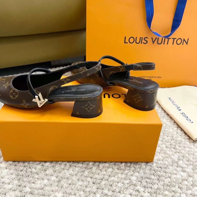 Louis Viutton Thick Heeled Sandals SH011013