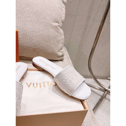 Louis Viutton Thick Heeled Slippers SH010425
