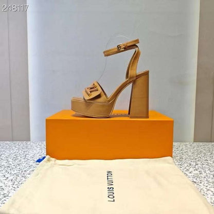 Louis Viutton Thick High Heeled Slippers SH010432