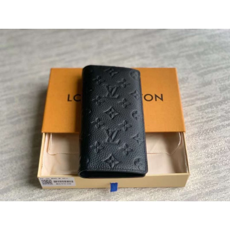 Louis Vuitton Brazza Wallet BG02826