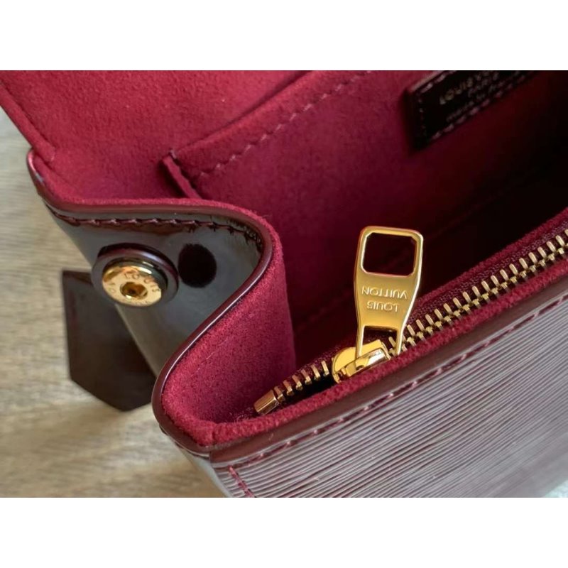 Louis Vuitton Cluny Mini Bag BG030513