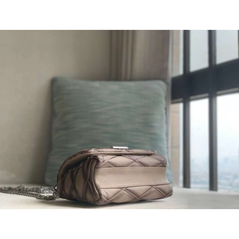 Louis Vuitton GO 14 Teist MM Bag BG02855