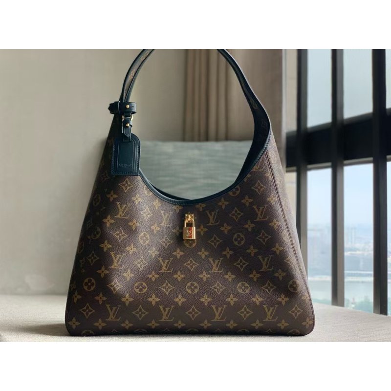 Louis Vuitton Hobo Bag BG0525094