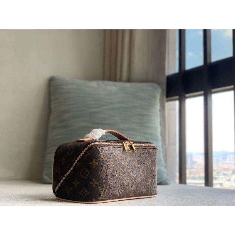 Louis Vuitton Metis Hand Bag BG030515
