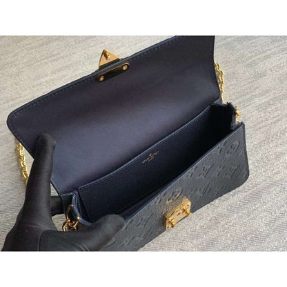 Louis Vuitton Metis Hand Bag BG030516