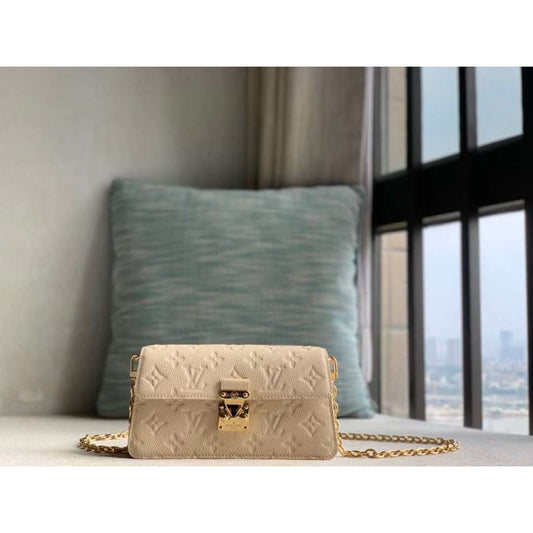 Louis Vuitton Metis Hand Bag BG030517