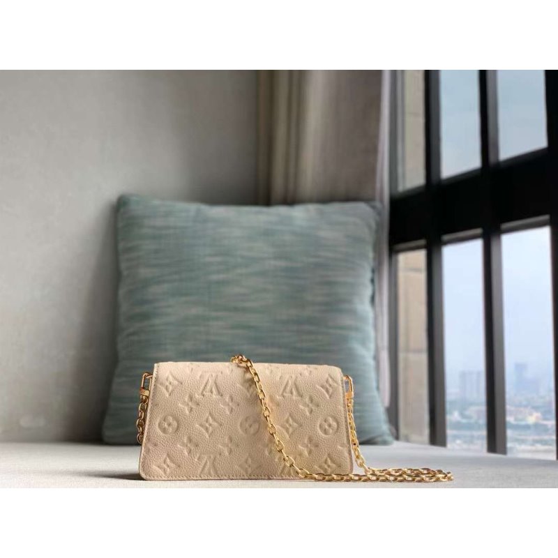 Louis Vuitton Metis Hand Bag BG030517