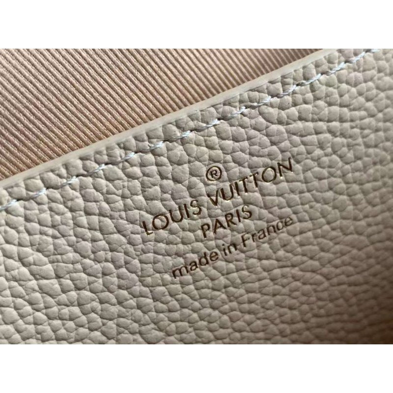 Louis Vuitton Metis Hand Bag BG030517