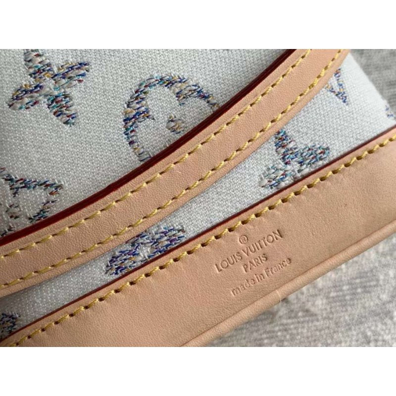 Louis Vuitton Nano Neo Bag BG02843