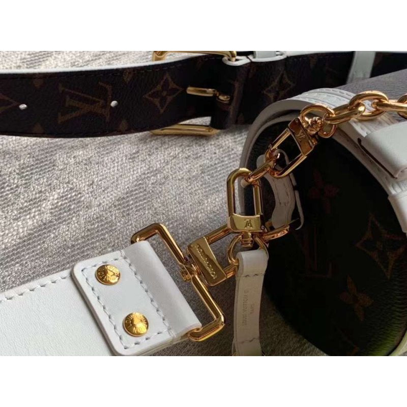 Louis Vuitton Papillon Trunk  BG02865