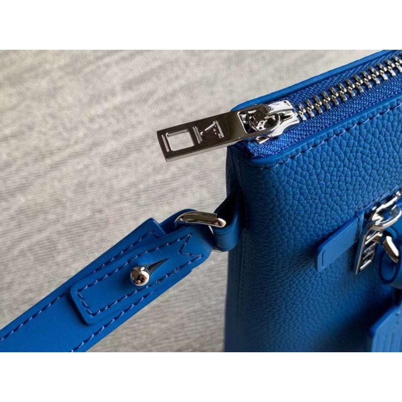 Louis Vuitton Pochette Ipad Bag BG02860
