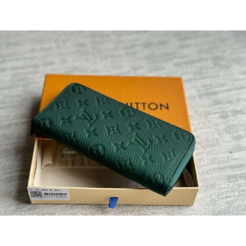 Louis Vuitton Taurillon Wallet BG02841