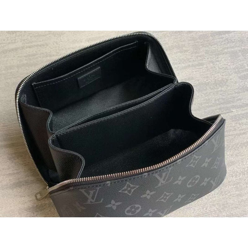 Louis Vuitton Toiletery Bag BG030514