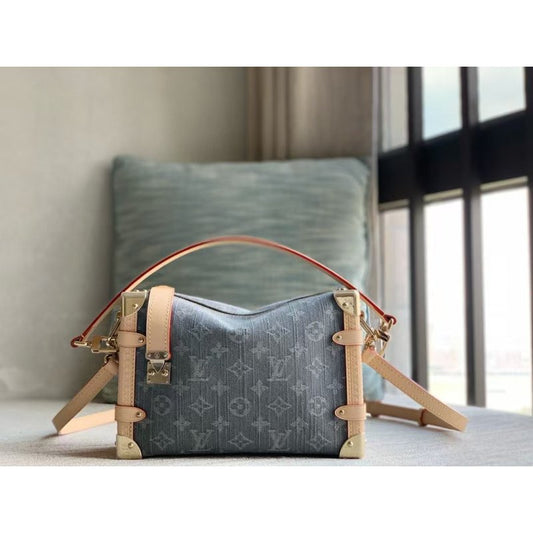 Louis Vuitton Trunk Hand Bag BG0525084