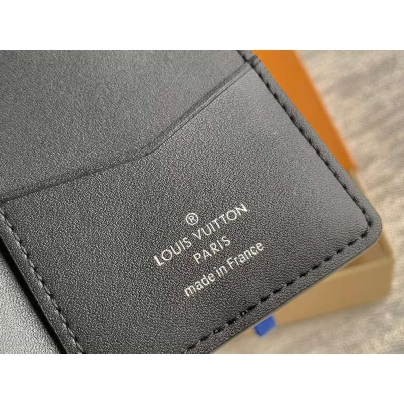 Louis Vuitton Wallet BG02828