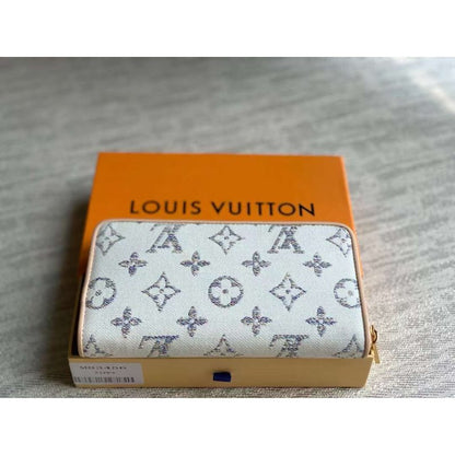 Louis Vuitton Wallet BG02983