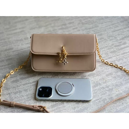 Louis Vuitton Wallet On Chain Bag BG0525087