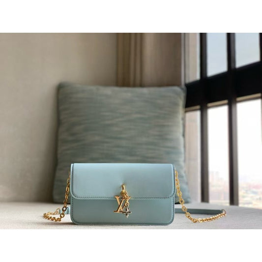 Louis Vuitton Wallet On Chain Bag BG0525088