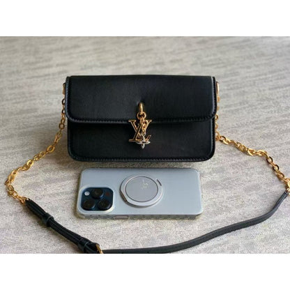 Louis Vuitton Wallet On Chain Bag BG0525090