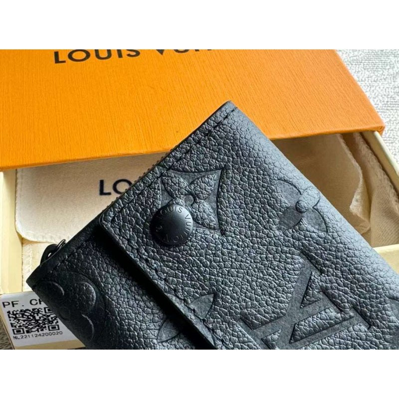 Louis Vuitton Zippy Wallet BG02822