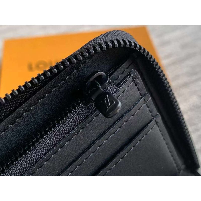 Louis Vuitton Zippy Wallet BG02827