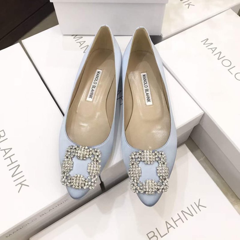 Manolo Blahnik Diamond Buckle Shoes SH010492