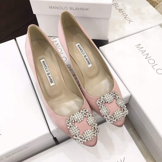 Manolo Blahnik Diamond Buckle Shoes SH010495
