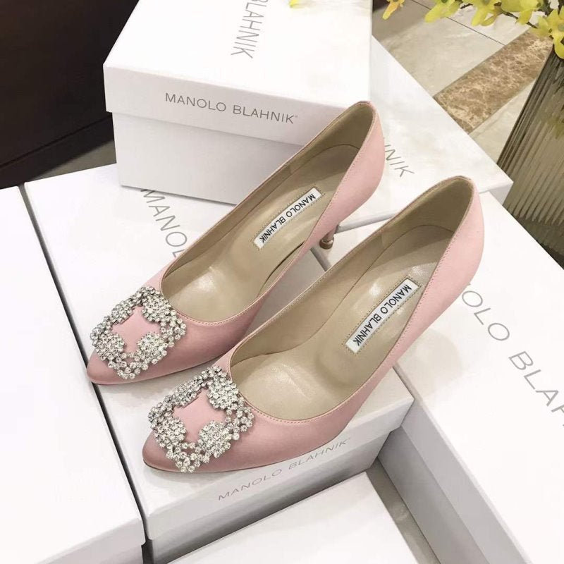 Manolo Blahnik Diamond Buckle Shoes SH010495