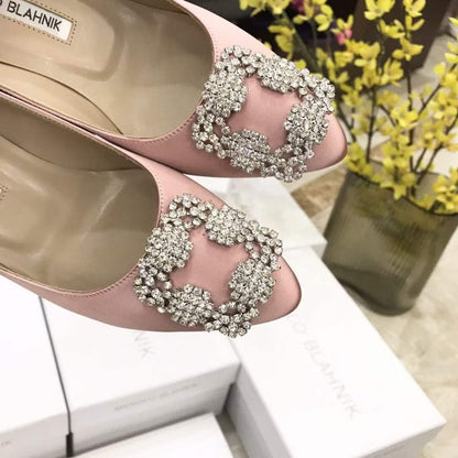 Manolo Blahnik Diamond Buckle Shoes SH010495