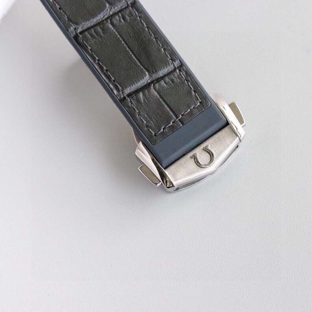 Omega Constellation Series Wrist Watch WAT02064