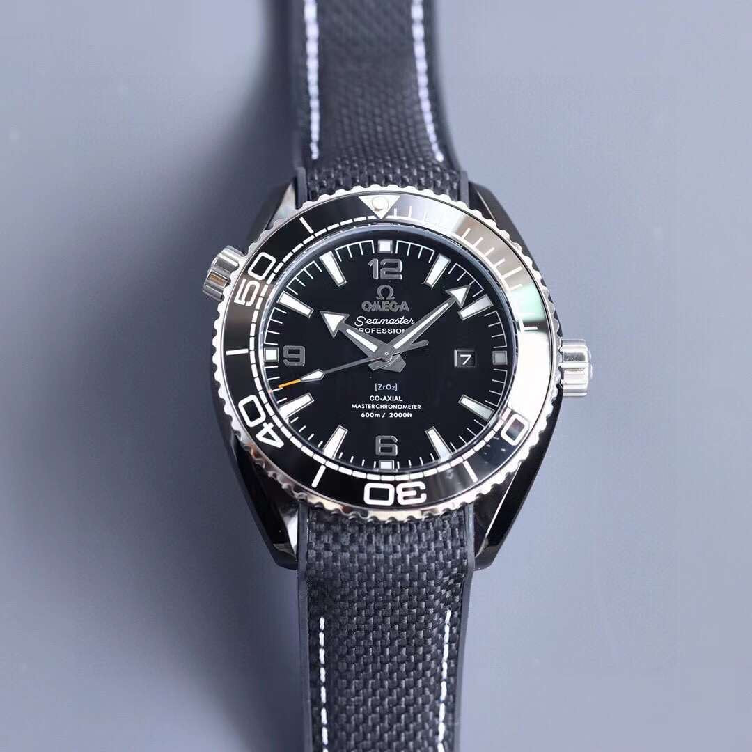 Omega Ocean Universe 600 Wrist Watch WAT02050