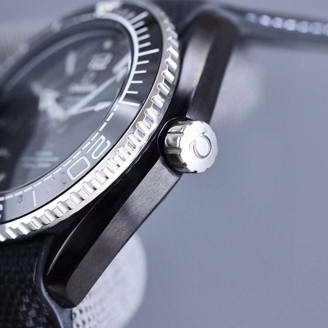Omega Ocean Universe 600 Wrist Watch WAT02050