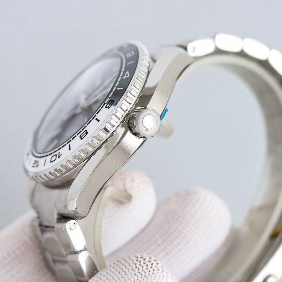 Omega Sea Master 600 Series Wrist Watch WTJN25162