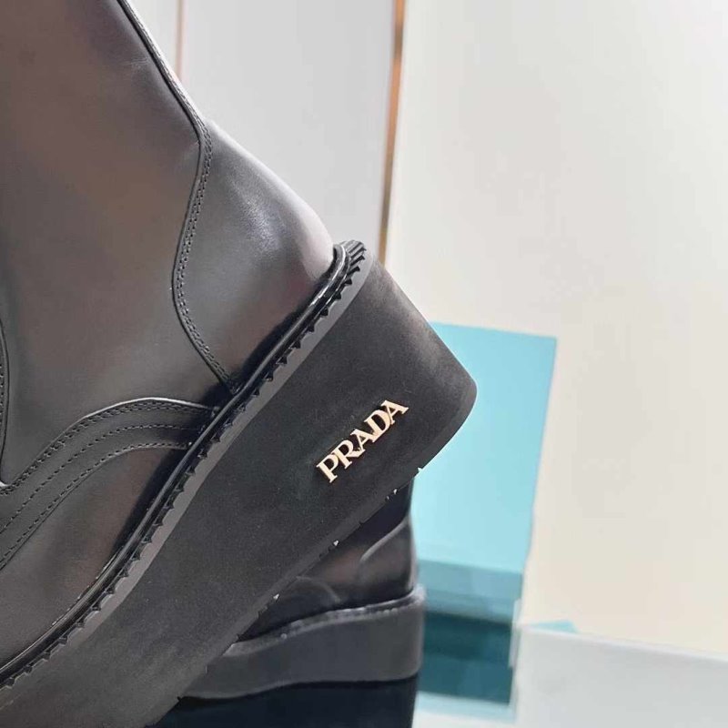 Prada Ankle Boots SH020056