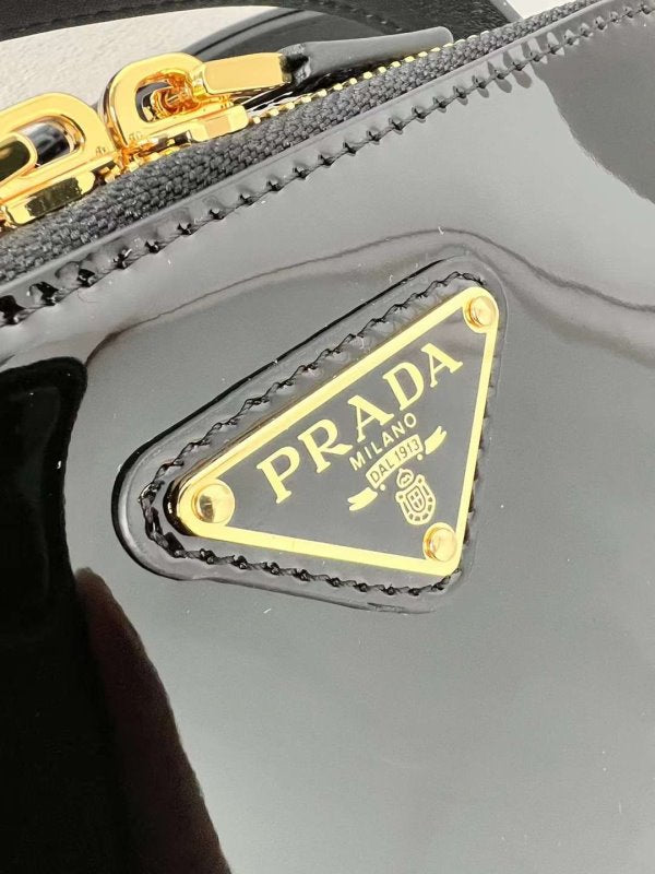 Prada Cross Body Bag BG02721