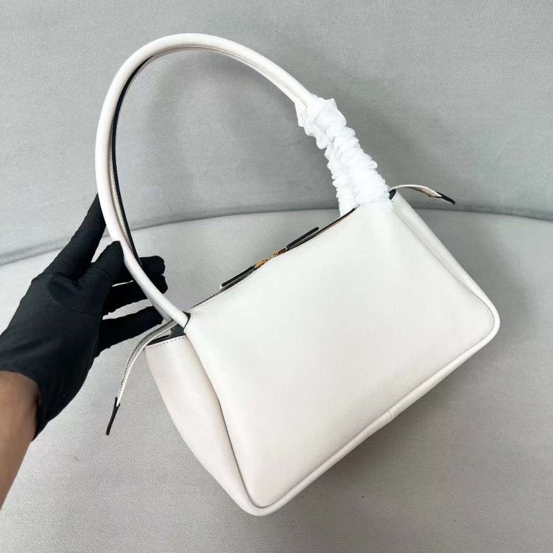 Prada Hobo Bag BG02901