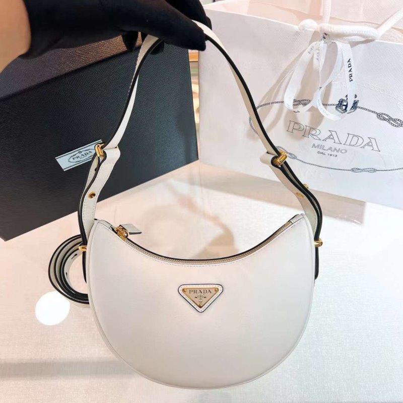 Prada Hobo Bag BG02907