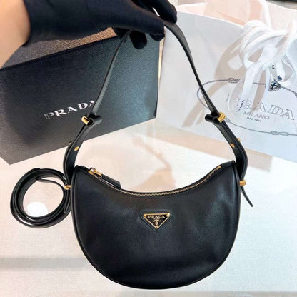 Prada Hobo Bag BG02908