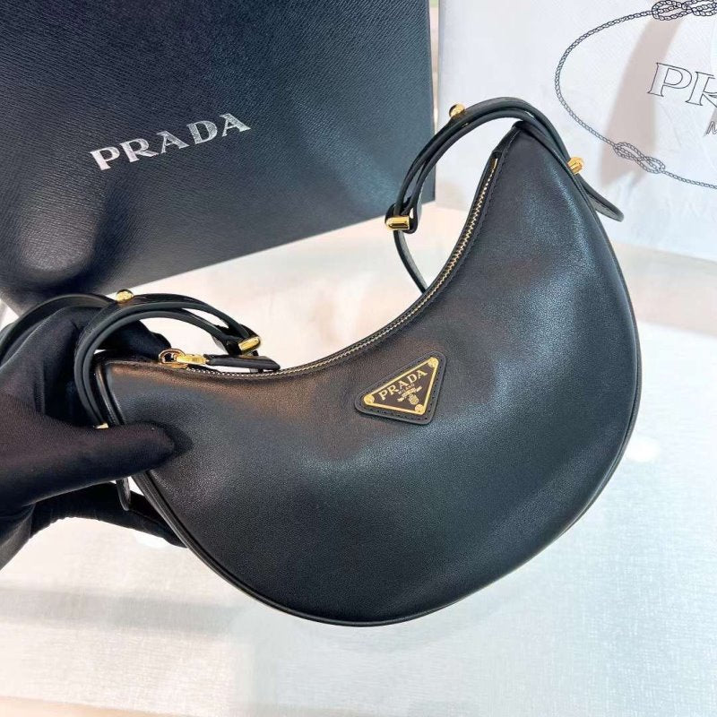 Prada Hobo Bag BG02908