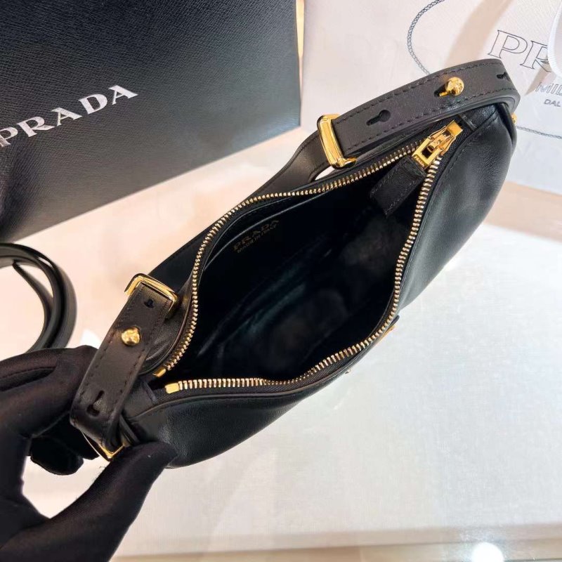 Prada Hobo Bag BG02908