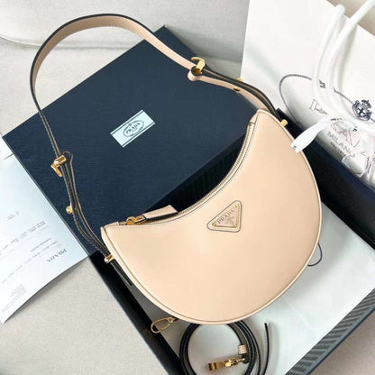 Prada Hobo Bag BG02909