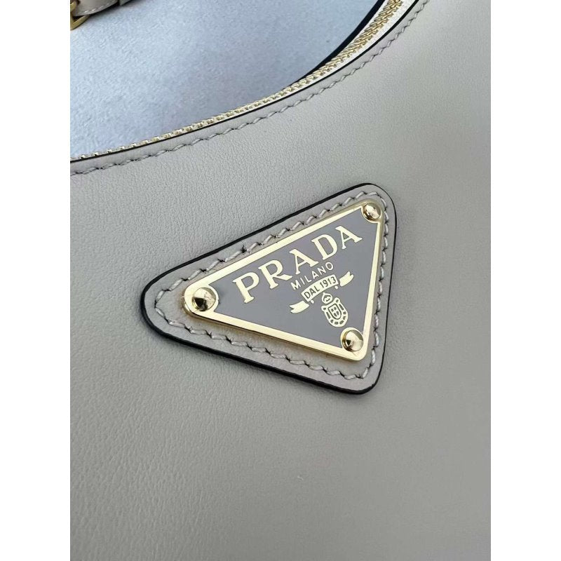 Prada Hobo Bag BG02909