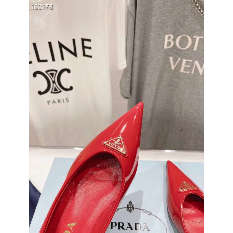 Prada Mary Jane Pointed Shoes SH010538
