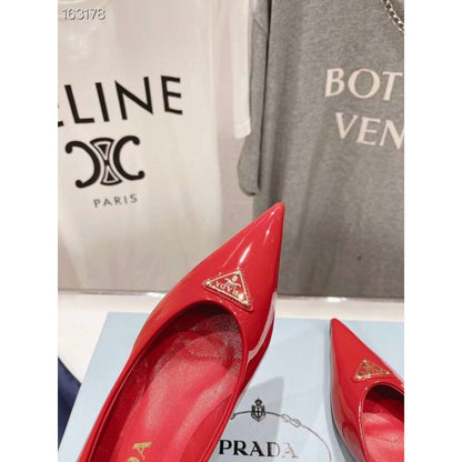 Prada Mary Jane Pointed Shoes SH010538